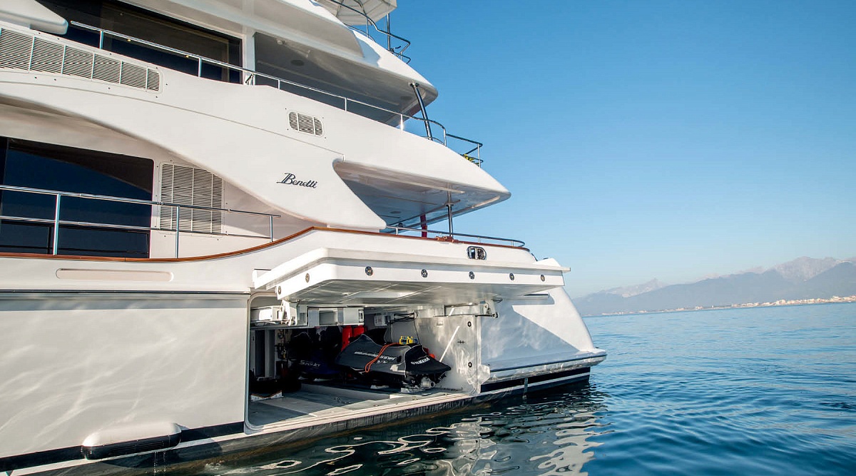 Аренда яхты Benetti Crystal 140 - NELA (Soy Amor) во Франции